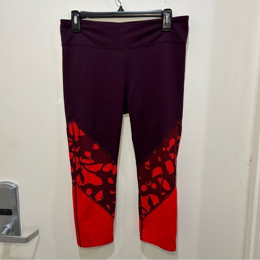 Fabletics Powerhold Salar Statement Capris Size L… - image 2